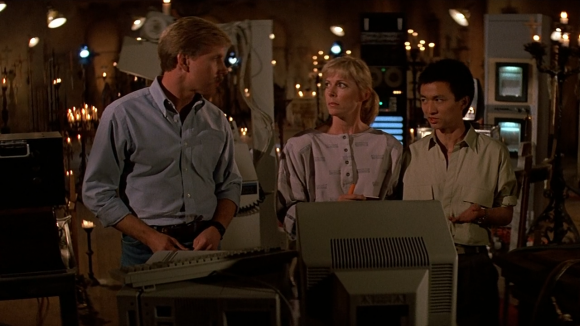 К. Восставший из ада 2 сенобиты. Даг брэдли восставший из ада. Холт маккэллани калейдоскоп ужасов 2. Отчим 1986.